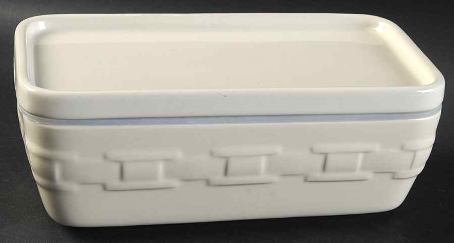 Woven Traditions Ivory 8" Rectangular Baker & Lid by Longaberger-1