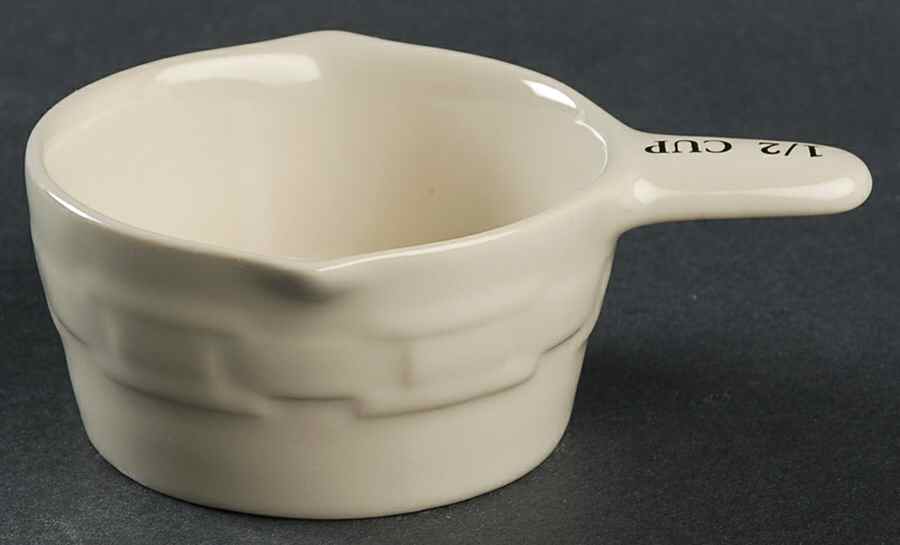 Woven Traditions Ivory 1/2 Cup Measuring Cup by Longaberger-1