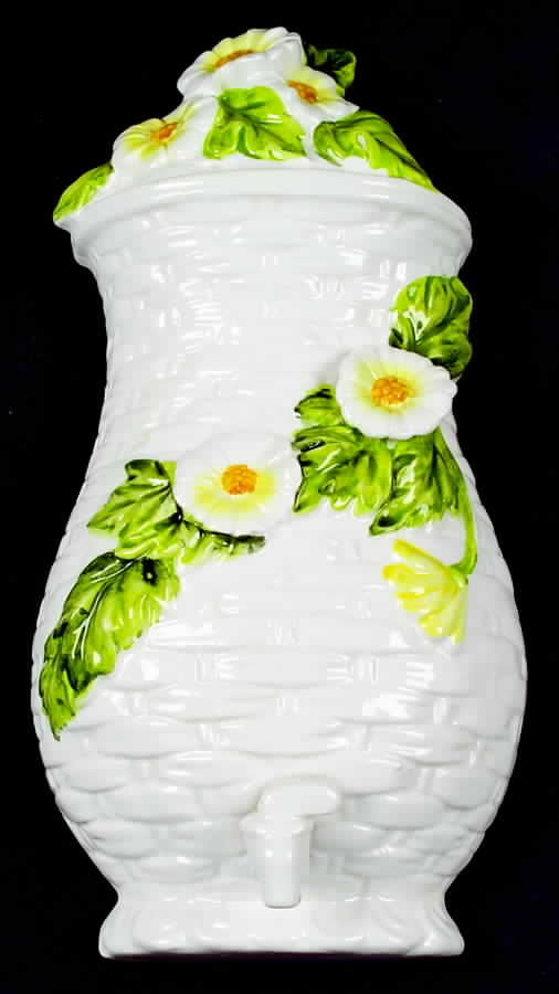 Rustic Daisy Plate Wall by Lefton-1