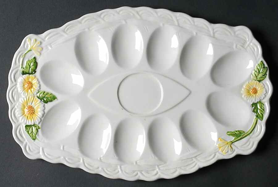 Rustic Daisy Deviled Egg Plate by Lefton-1