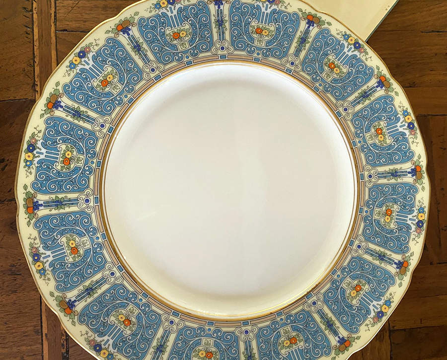 A302 (Scalloped) Dinner Plate by Lenox-1