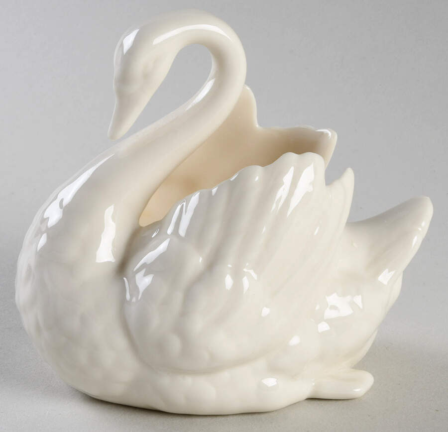 Swan Col Crm (Notrim, Closetail, Green Stamp) Small Centerpiece by Lenox-1