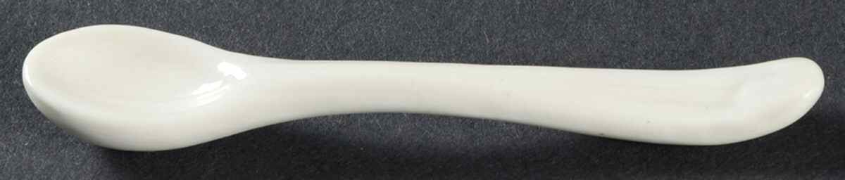 Swan Col Crm (Notrim, Closetail, Green Stamp) Individual Salt Spoon by Lenox-1