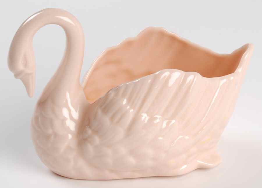 Swan Col Pink (Notrim, Closetail, Green Stamp) Creamer by Lenox-1