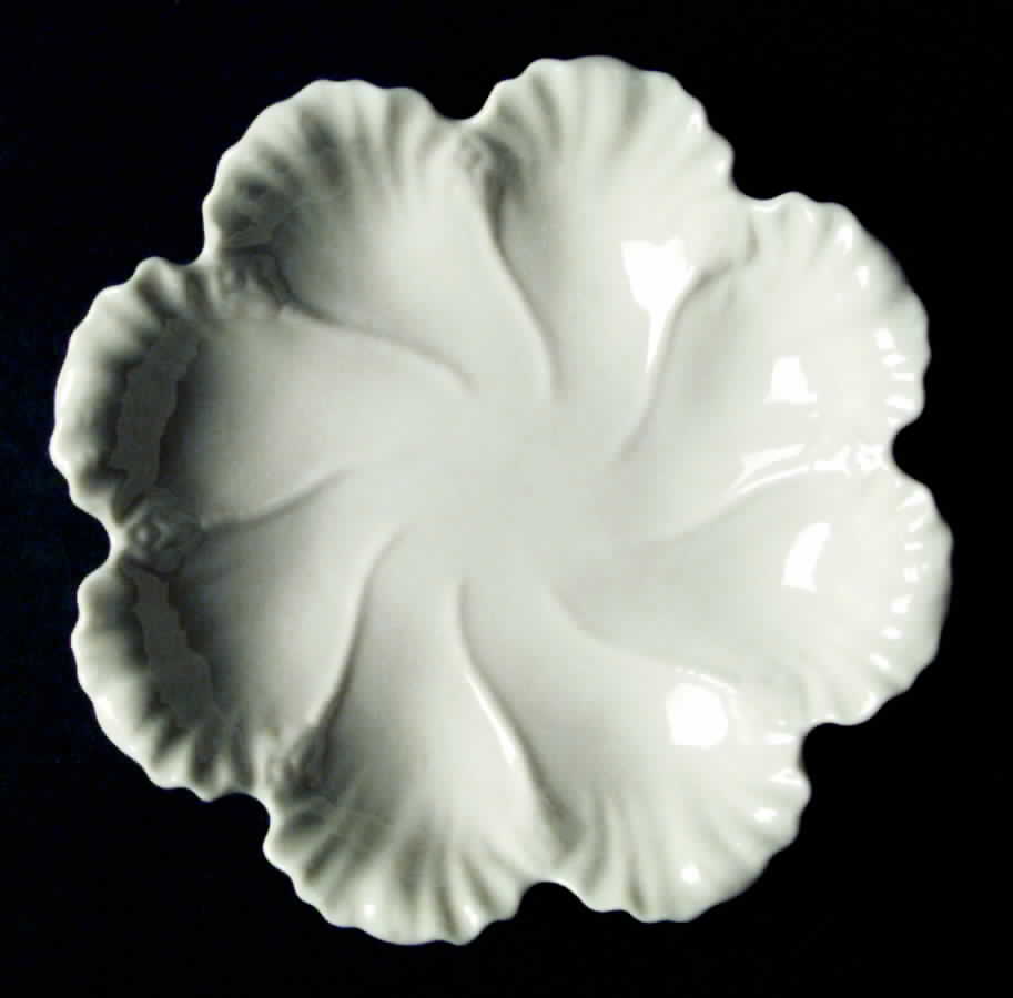 Leaf Collection Medium Leaf Dish by Lenox-1