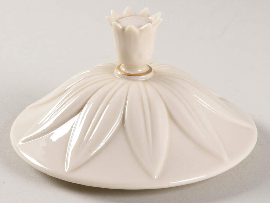 Matelasse Lid for Large Ginger Jar by Lenox-1