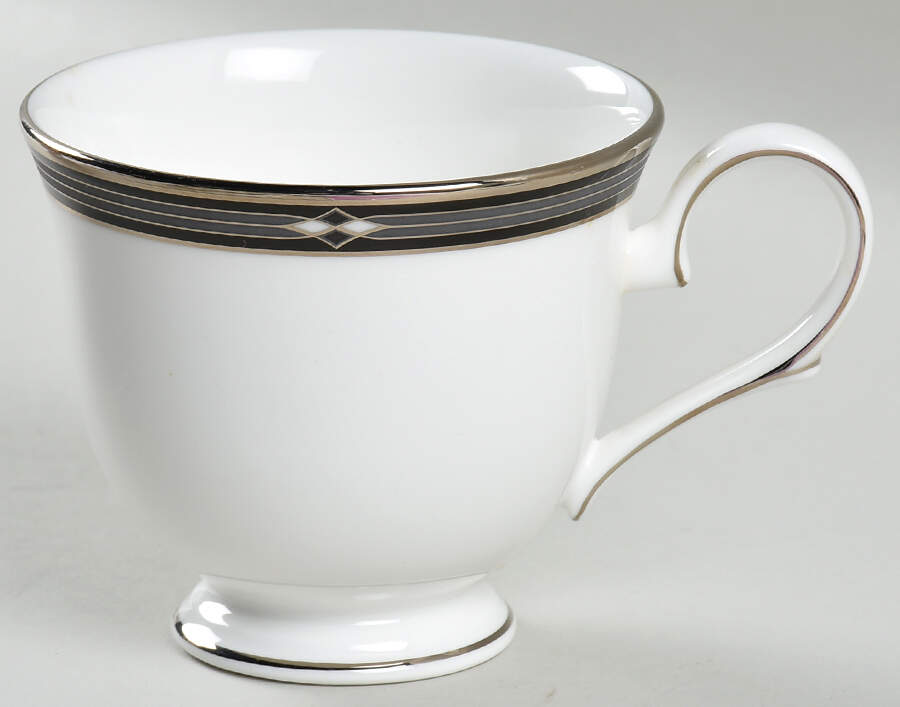 Diamond Solitaire Footed Cup by Lenox-1