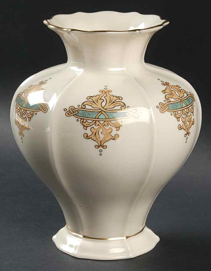 Catalan Collection 7" Vase by Lenox-1