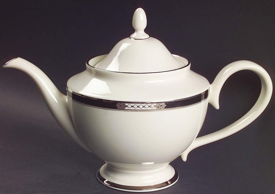 Hancock Platinum (Ivory) Teapot & Lid by Lenox-1