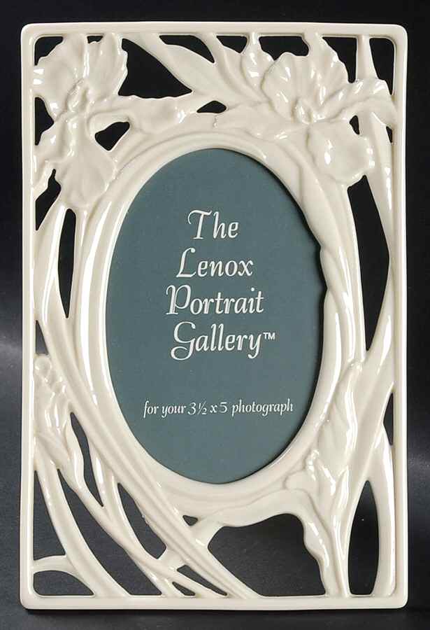 Masterpiece Collection Frame Holds 3 1/2" X 5" by Lenox-1
