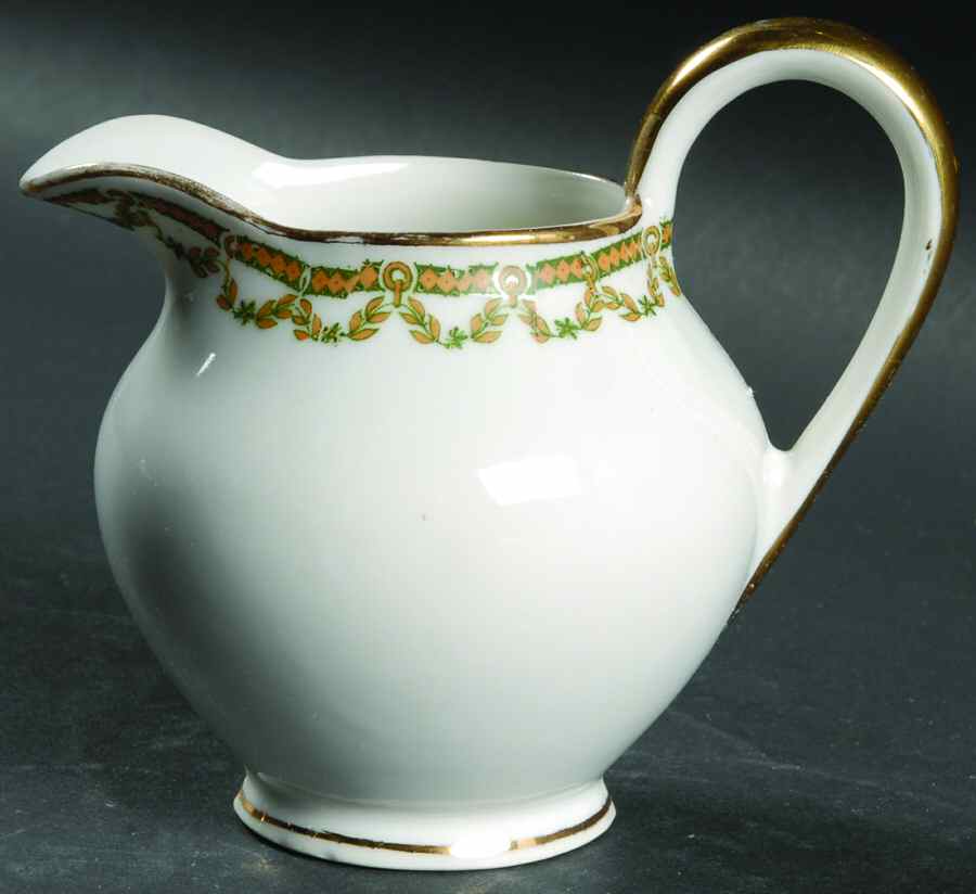 LIM58 Creamer by Limoges-French-1