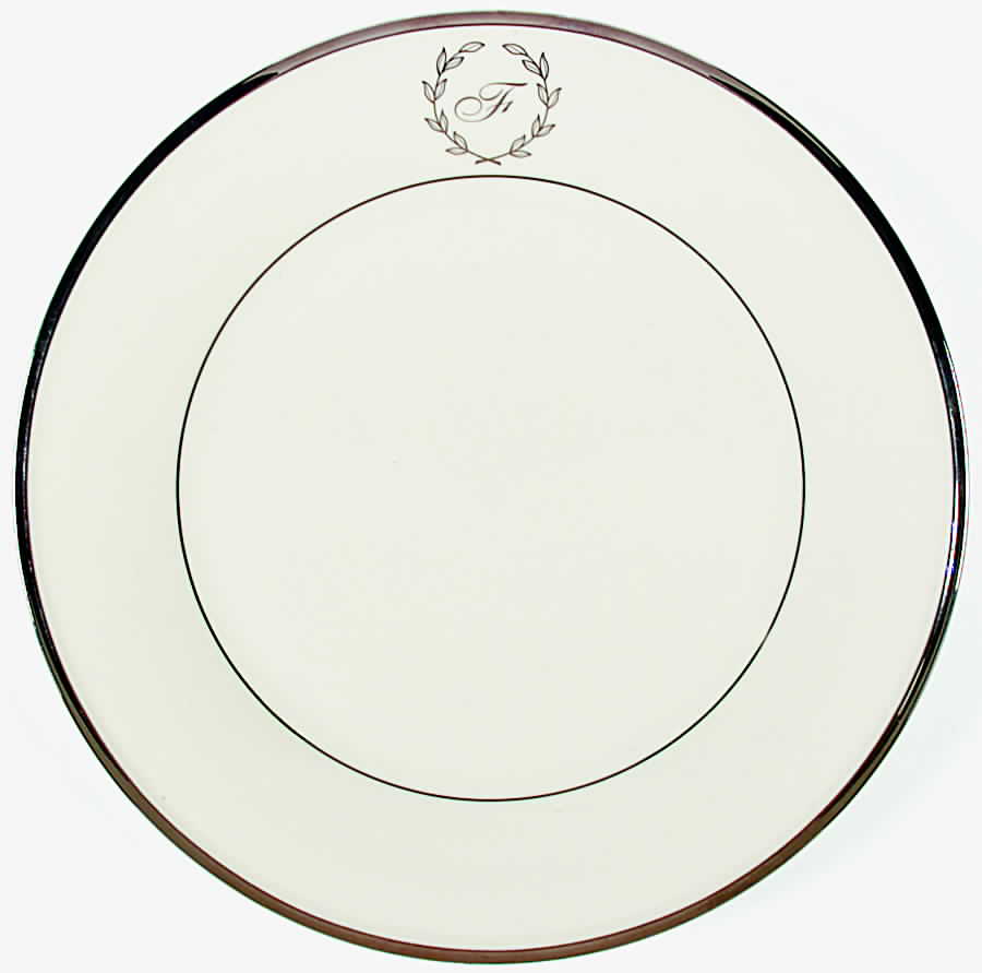 Solitaire Classique Monogram Dinner Plate by Lenox-1
