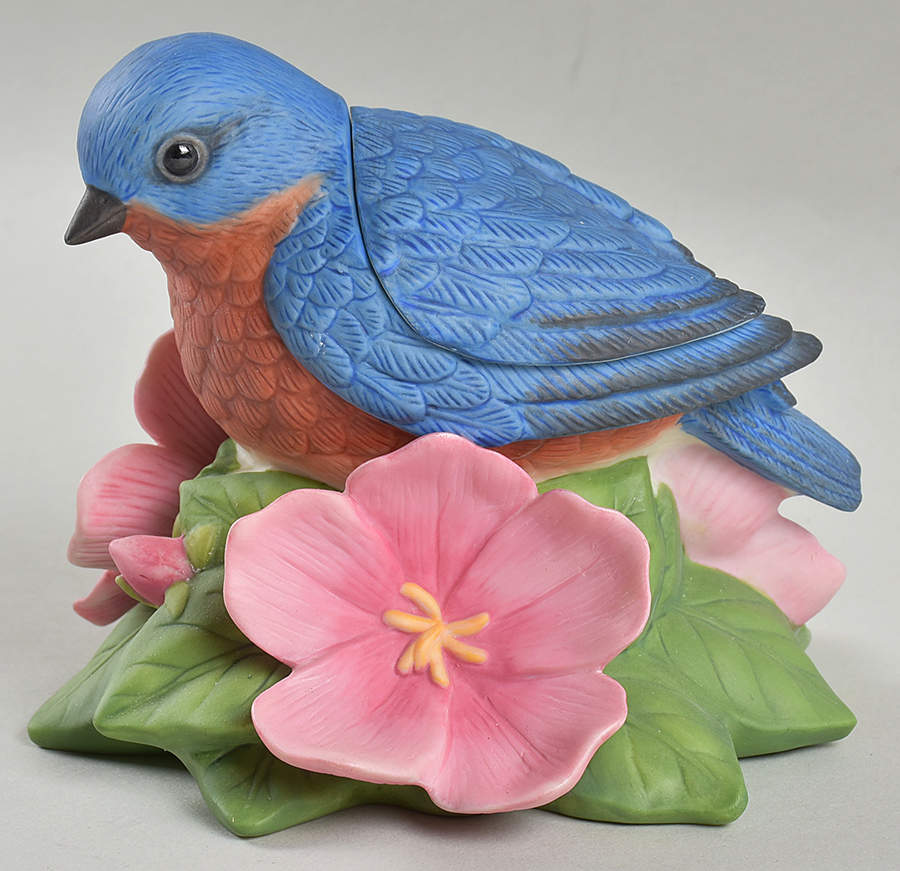 Summer Greetings  Figural Sugar Bowl & Lid by Lenox-1