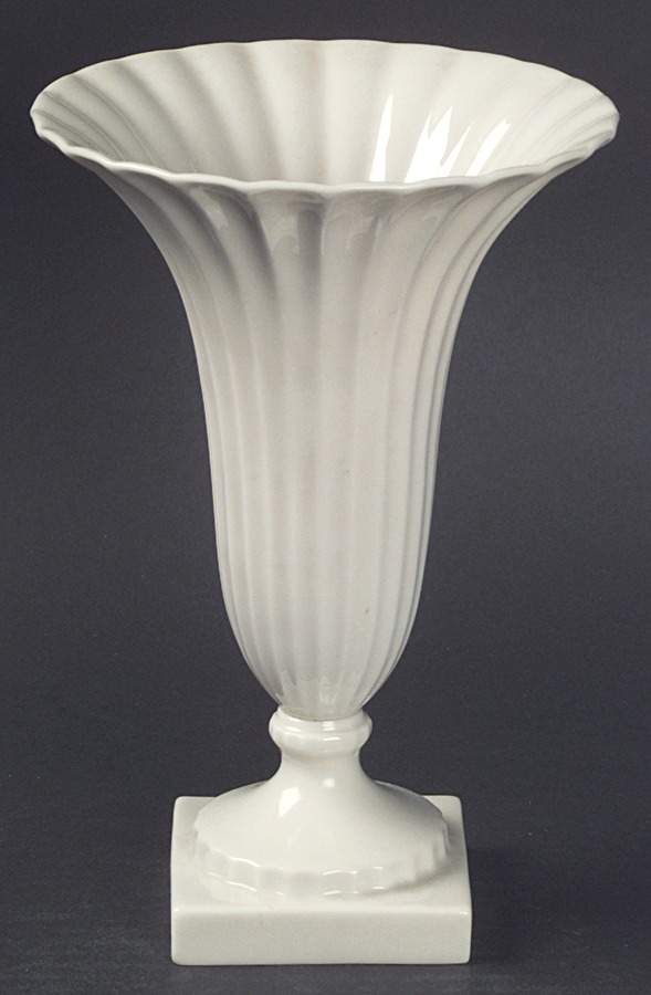 Regal Collection 8" Vase by Lenox-1
