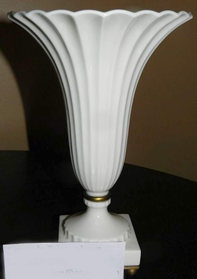 Regal Collection 9" Electric Vase Shaped Lamp by Lenox-1