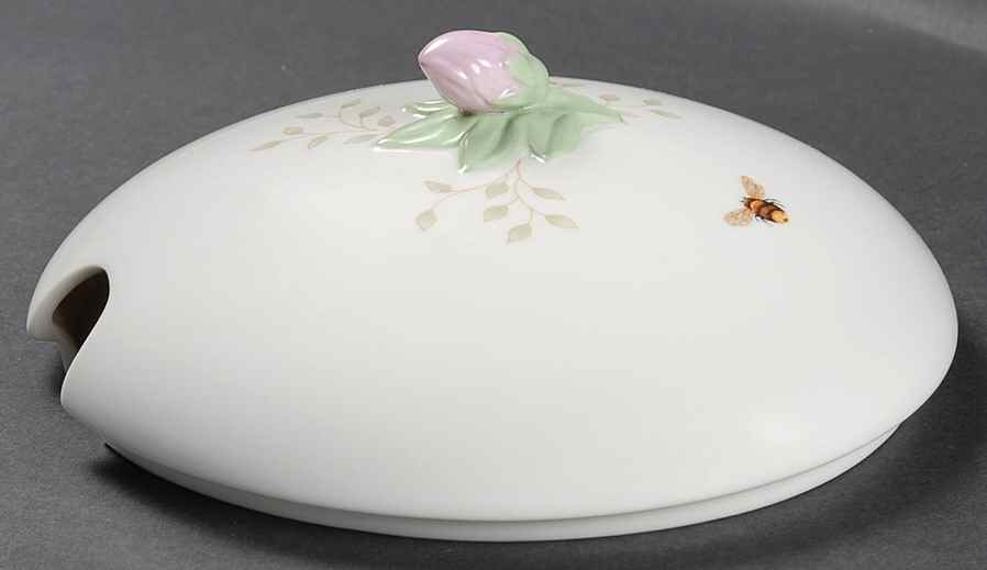 Butterfly Meadow Lid for Tureen by Lenox-1