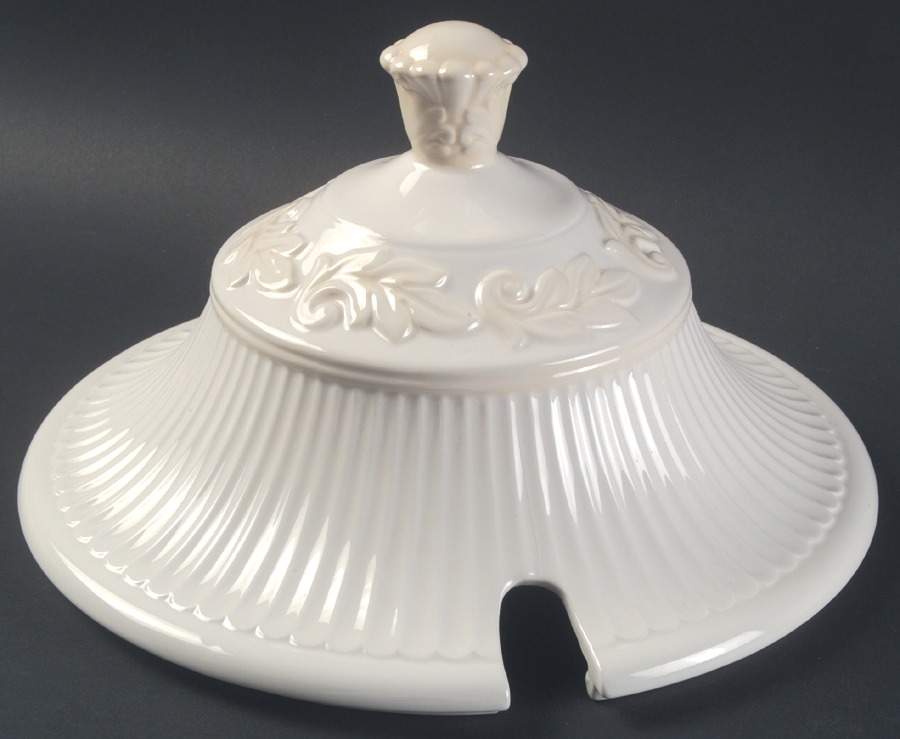 Butler's Pantry Lid for Tureen by Lenox-1