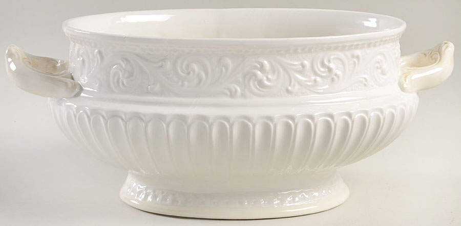 Butler's Pantry Oval Tureen No Lid by Lenox-1