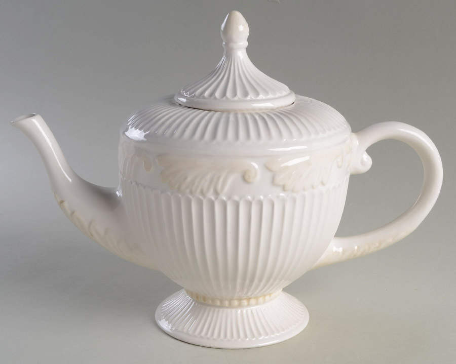 Butler's Pantry Teapot & Lid by Lenox-1