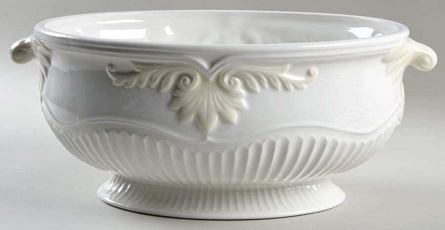 Butler's Pantry Oval Tureen No Lid by Lenox-1