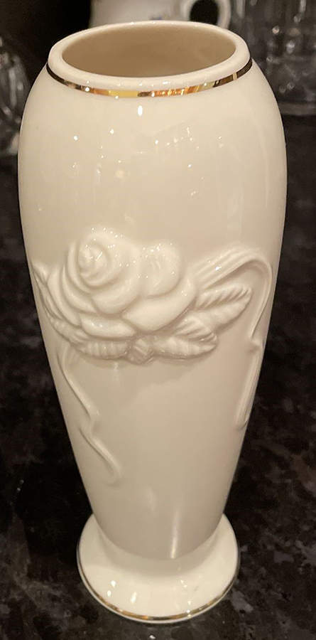 Rosebud Collection 9" Vase by Lenox-1
