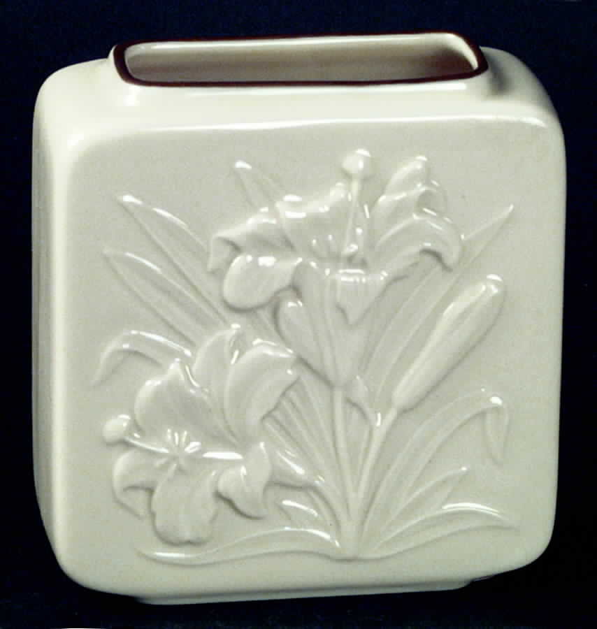 Tiger Lily Collection 4" Vase by Lenox-1