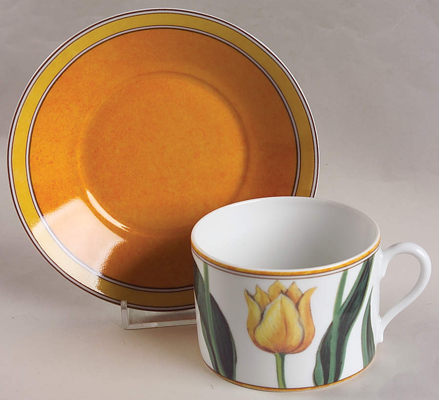 Tulipes Flat Cup & Saucer Set by Laure Japy-1