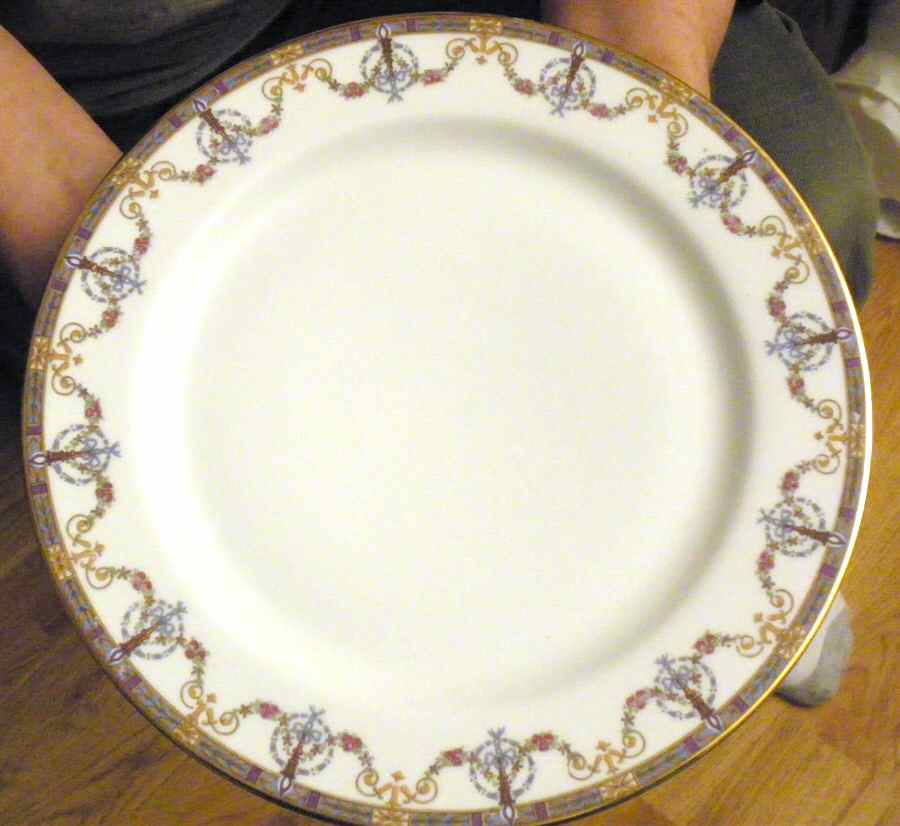 LNT92 Dinner Plate by Lanternier-1