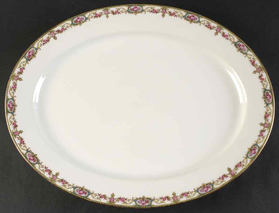 The Arenida 15" Oval Serving Platter by Leon D Bloch-1