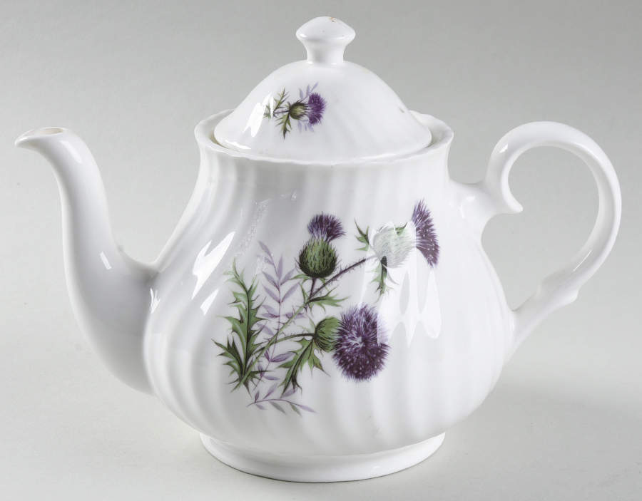 The Thistle Teapot & Lid by Luckenbooth-1
