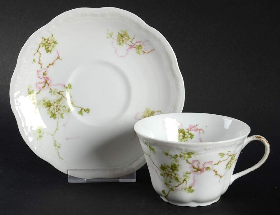 LNT102 Flat Cup & Saucer Set by Lanternier-1
