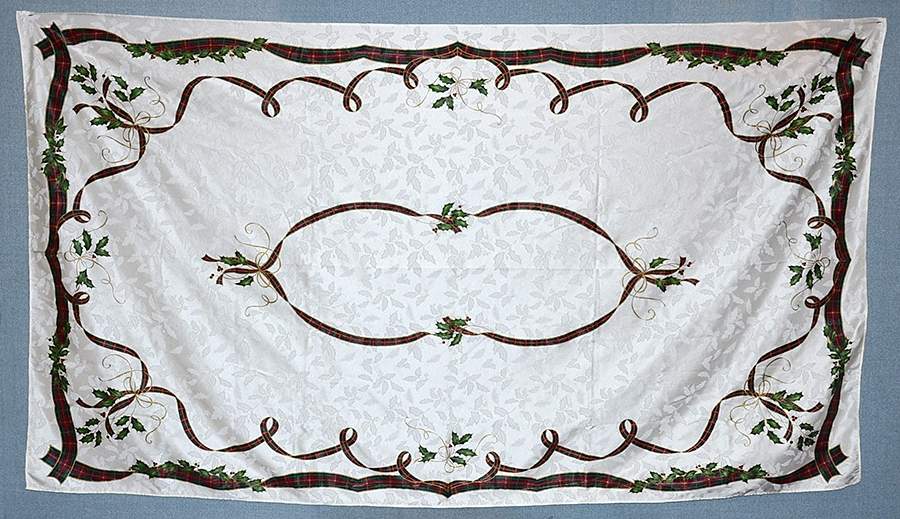 Holiday Nouveau Gold 60" X 102" Oblong Tablecloth by Lenox-1
