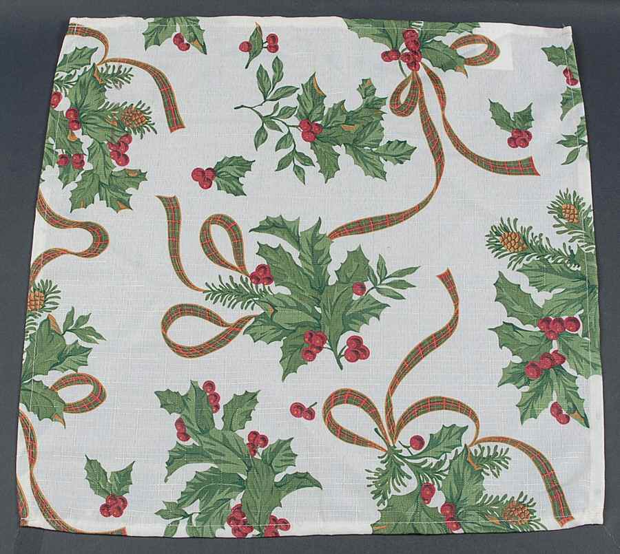 Holiday Nouveau Gold Cloth Napkin by Lenox-1