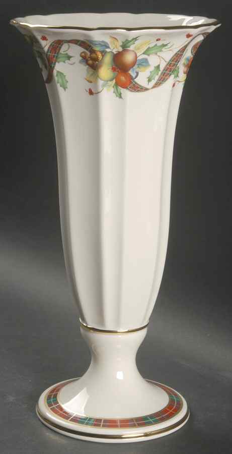 Holiday Tartan Fluted Vase by Lenox-1