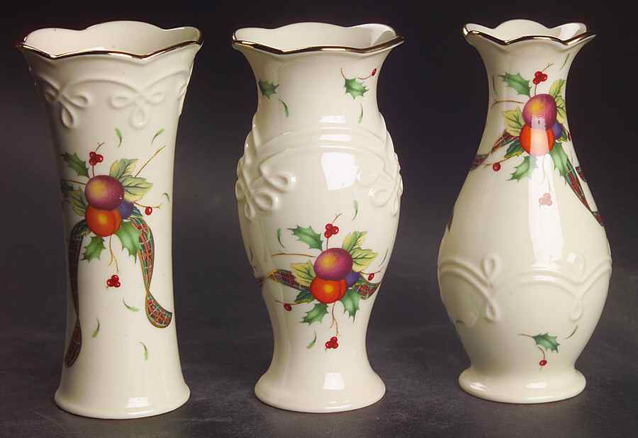 Holiday Tartan Set of 3 Vase-Bud 5" Motifs by Lenox-1