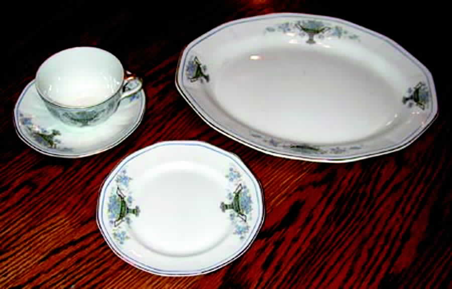 LIA31 Flat Cup & Saucer Set by Limoges-American-1