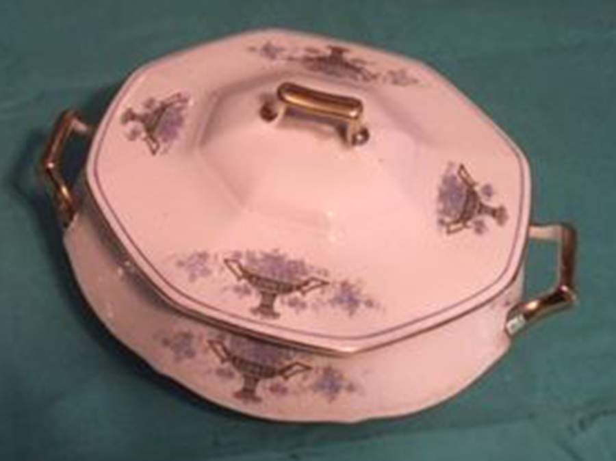 LIA31 Round Covered Vegetable by Limoges-American-1