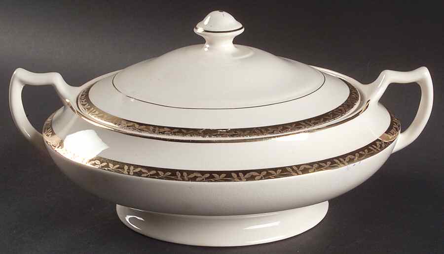 Manhattan Round Covered Vegetable by Limoges-American-1