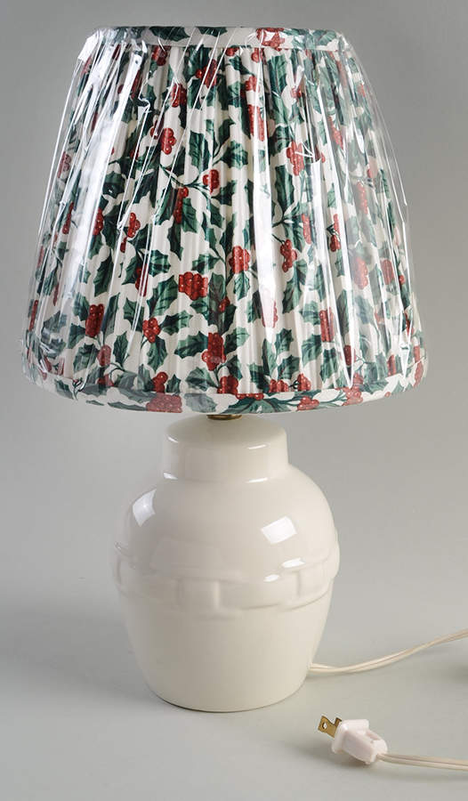 Holly 15" Electric Lamp & Shade by Longaberger-1