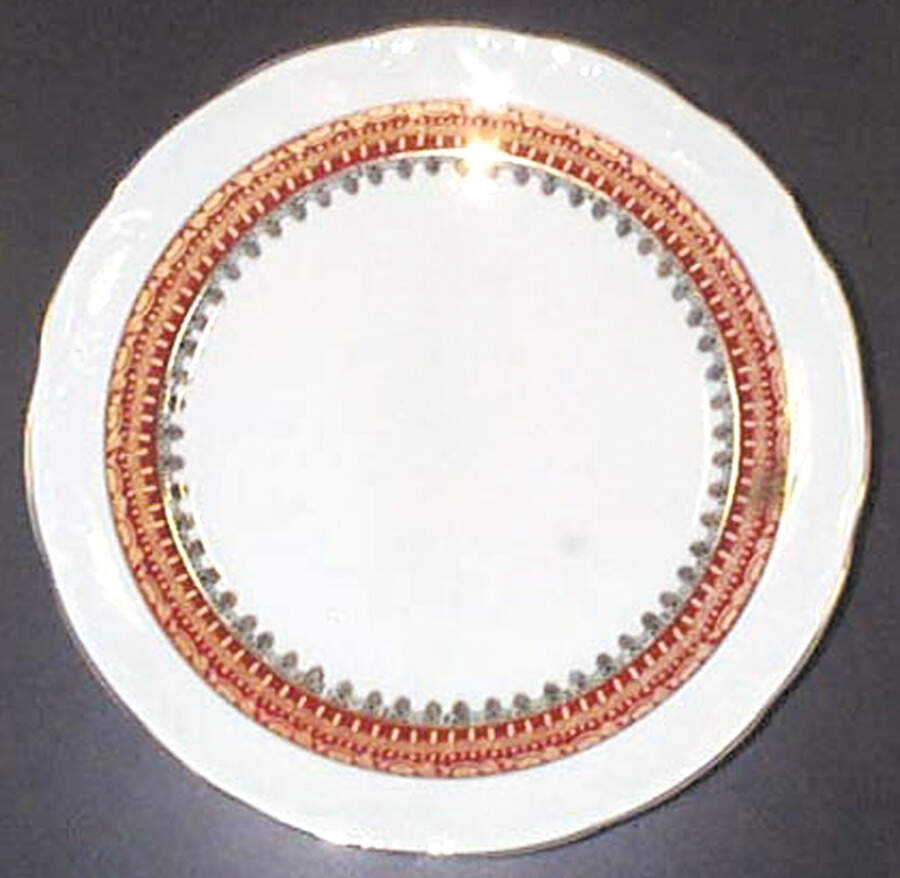 Pomerode Dinner Plate by Leart-1