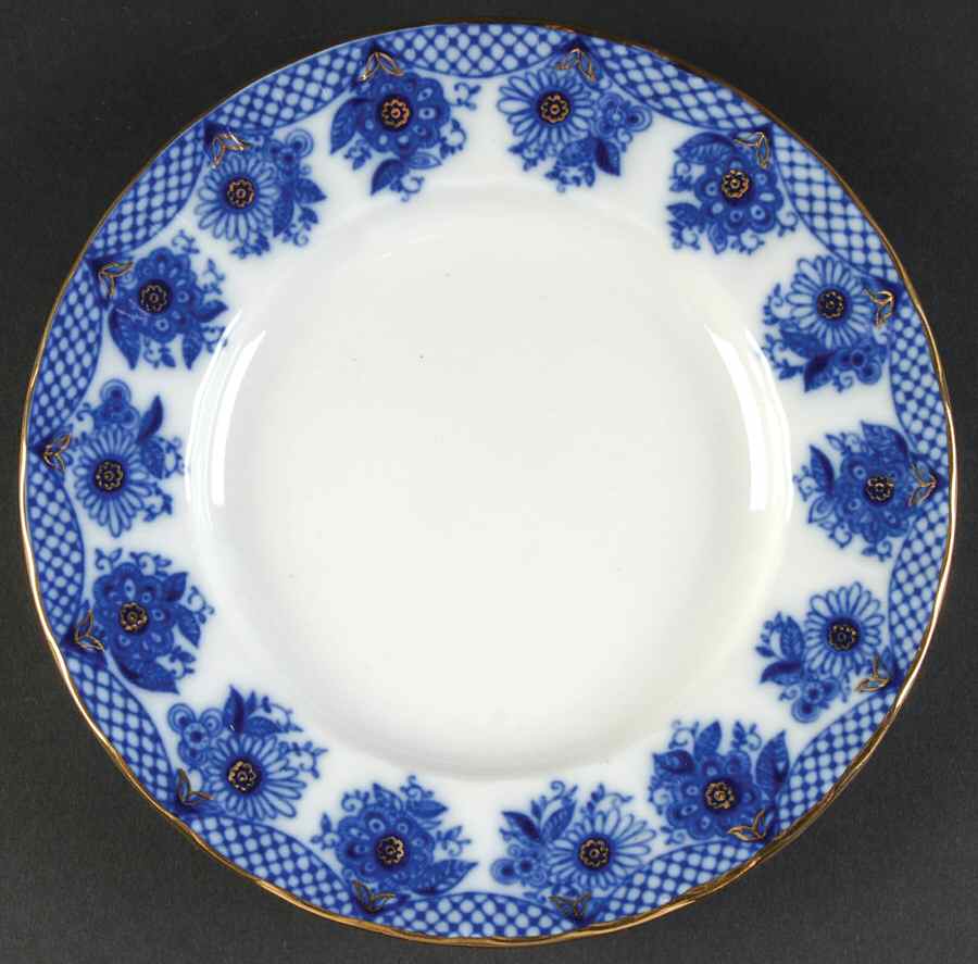 Bridesmaid (Baskets) Dessert/Pie Plate by Lomonosov-1