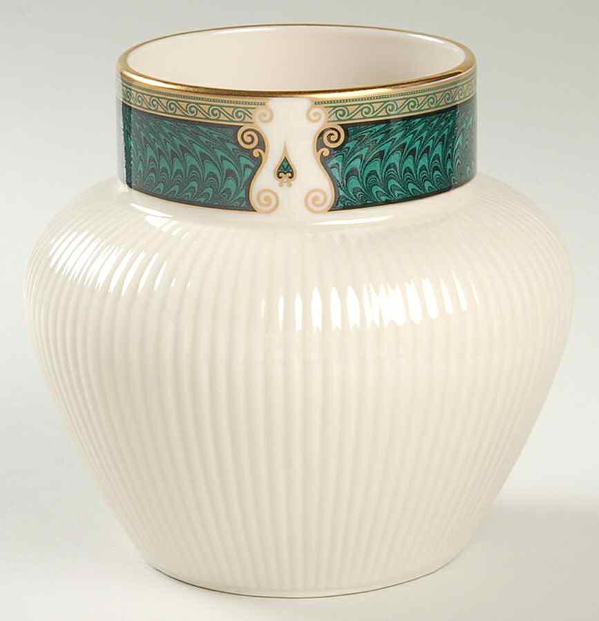 Classic Edition (Giftware) 4" Vase by Lenox-1