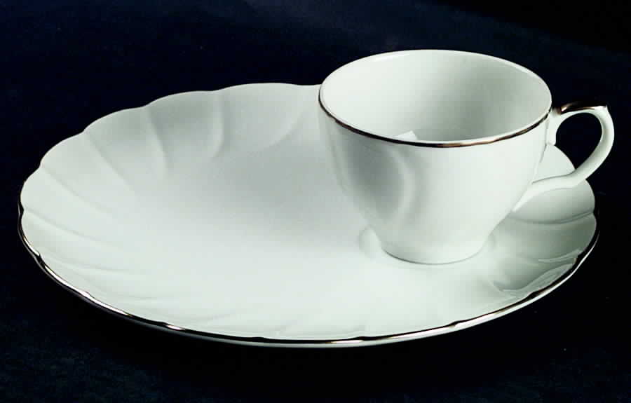Regency Snack Plate & Cup Set by Laurel (Japan)-1