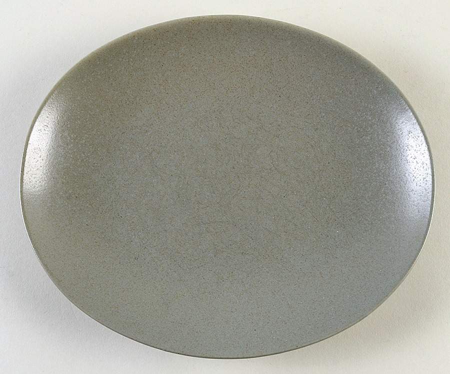 Slate (Round) 9" Oval Serving Platter by Lindt-Stymeist-1