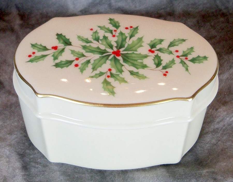 Holiday (Presidential)  Trinket Box & Lid by Lenox-1