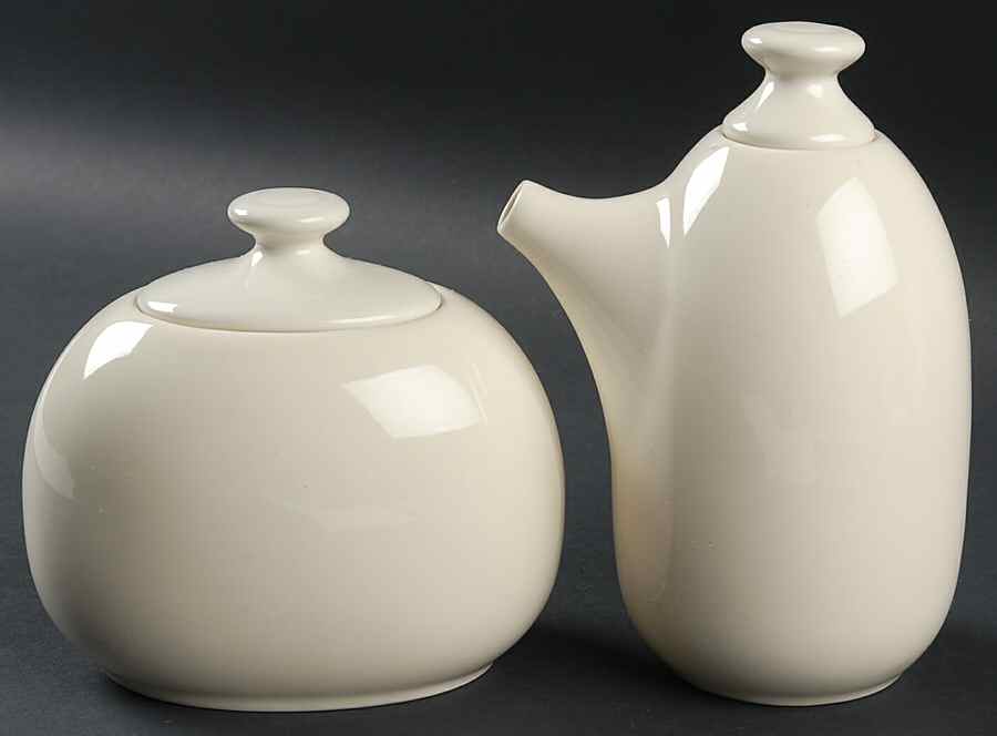 Cream Stripe Creamer & Sugar with Lids Set by Lindt-Stymeist-1