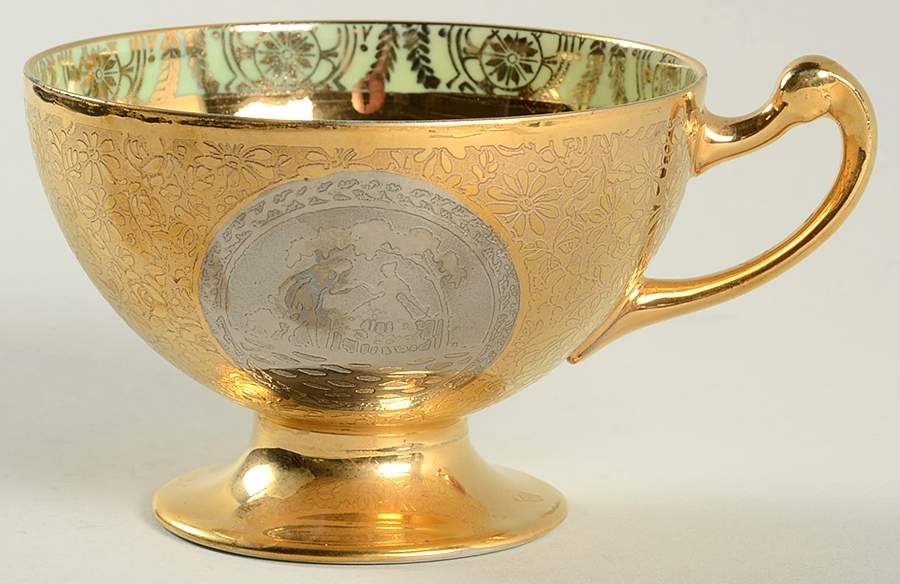 LEM8 Footed Cup by Le Mieux-1