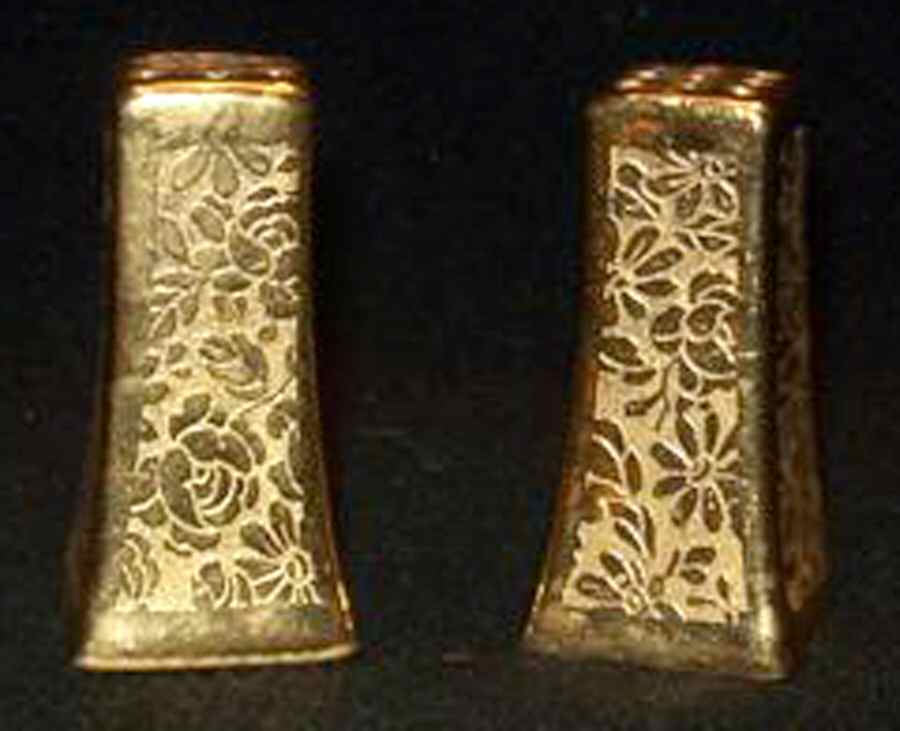 LEM8 Salt & Pepper Set by Le Mieux-1
