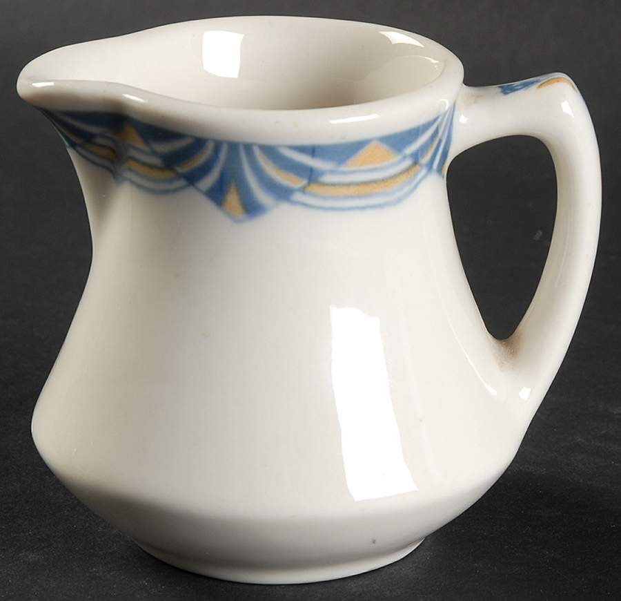 Hotel Commodore Mini Creamer by Scammell-1