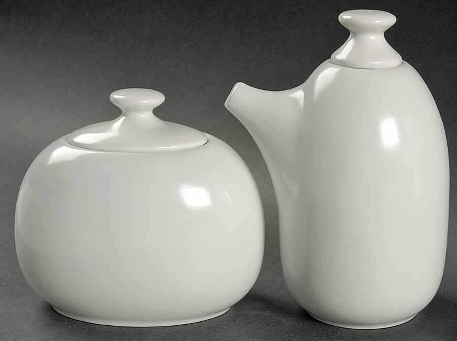 Frost White (Round) Creamer & Sugar with Lids Set by Lindt-Stymeist-1